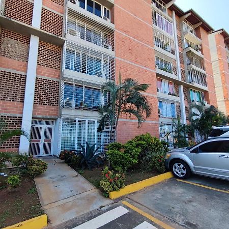 Apartamento Frente Al Aeropuerto De Maiquetía Eksteriør billede